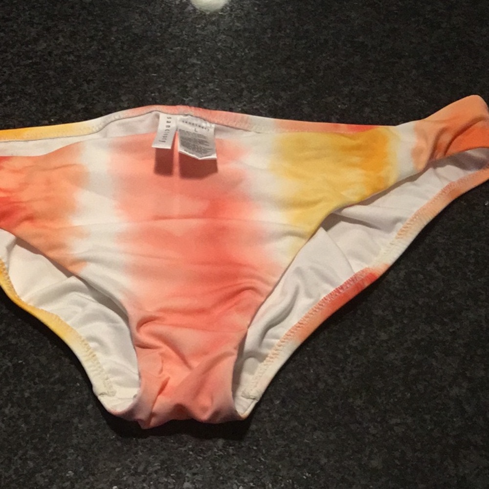 New condition bikini bottoms